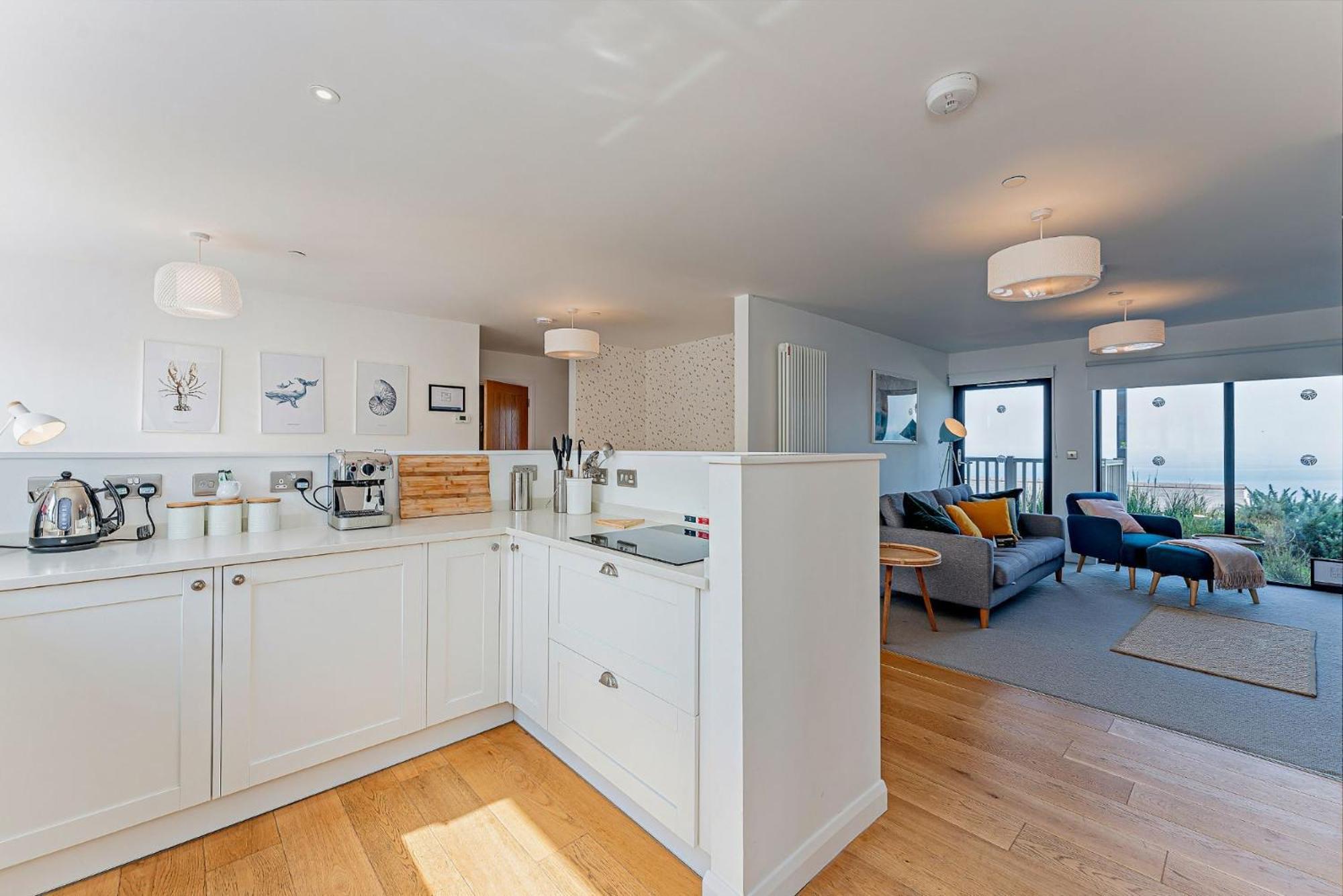 2 Bed Ground Floor Apartment - 11 Plas Pistyll Luaran gambar