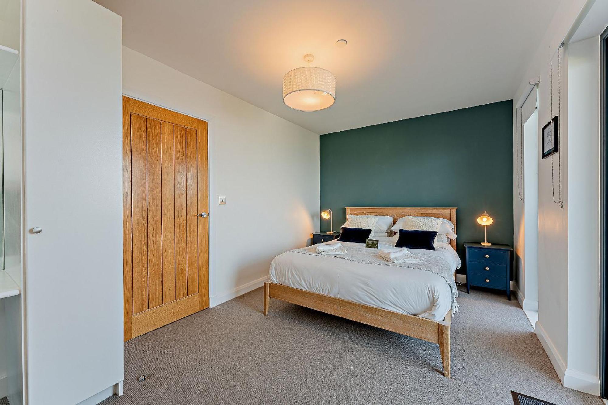 2 Bed Ground Floor Apartment - 11 Plas Pistyll Luaran gambar