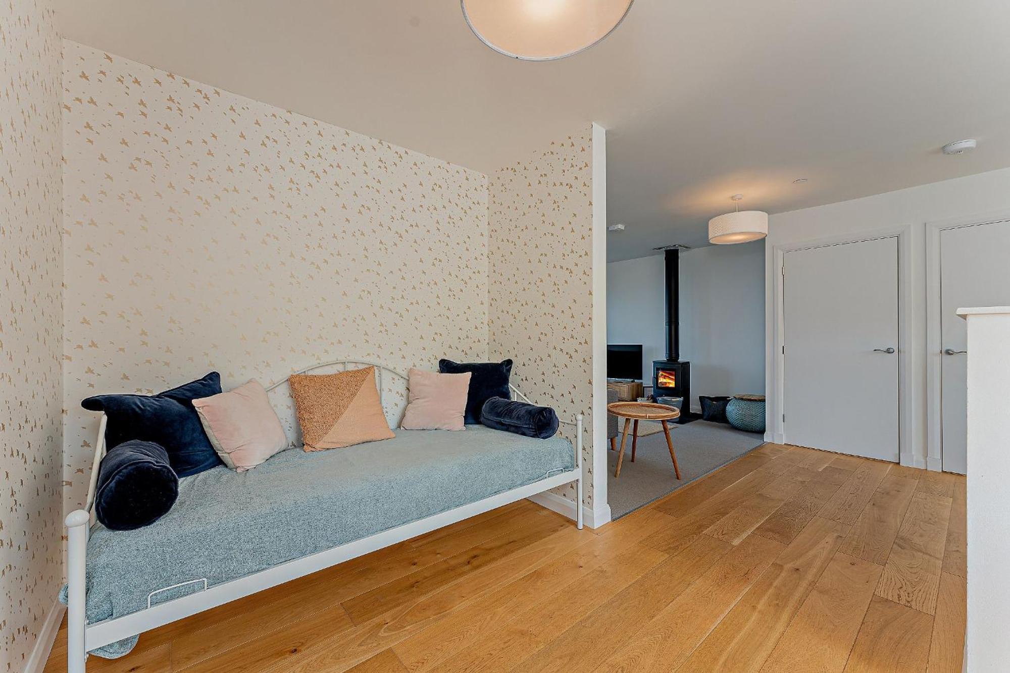 2 Bed Ground Floor Apartment - 11 Plas Pistyll Luaran gambar
