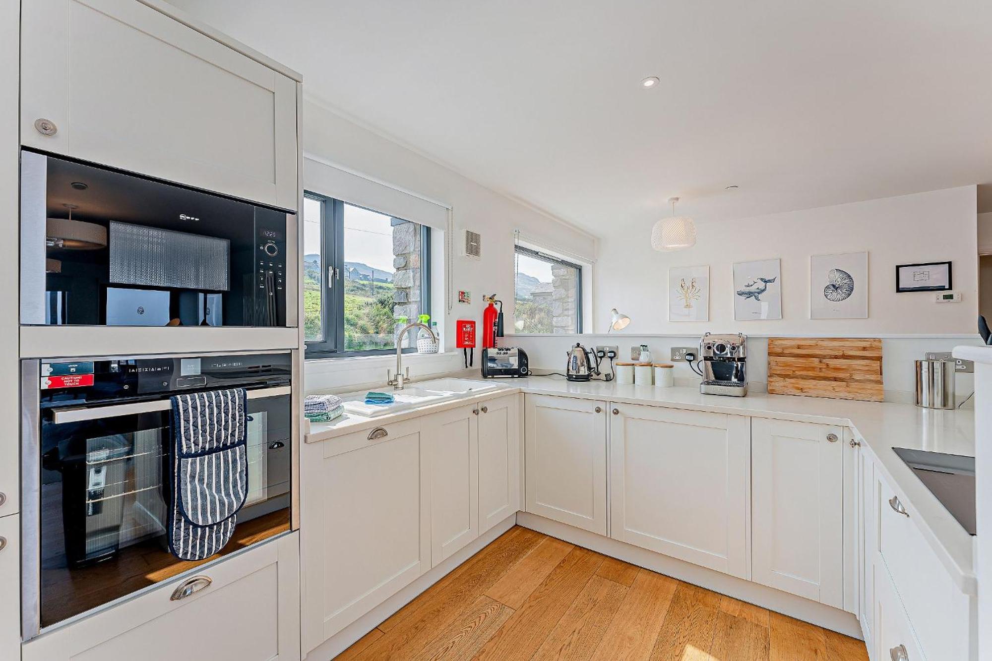 2 Bed Ground Floor Apartment - 11 Plas Pistyll Luaran gambar